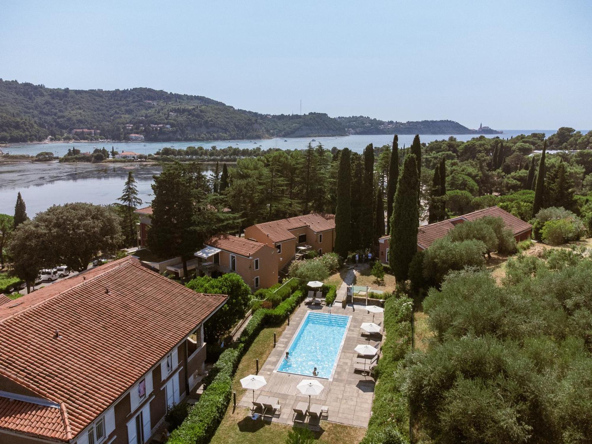 Hotel Laguna Deluxe - Terme Krka Strunjan Exterior foto